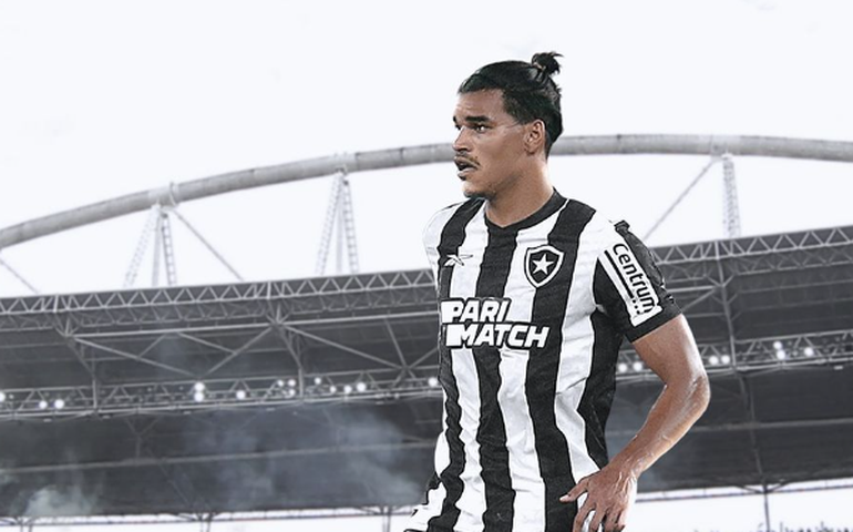 Lateral-direito Hayner reforça o Santos após deixar o Coritiba