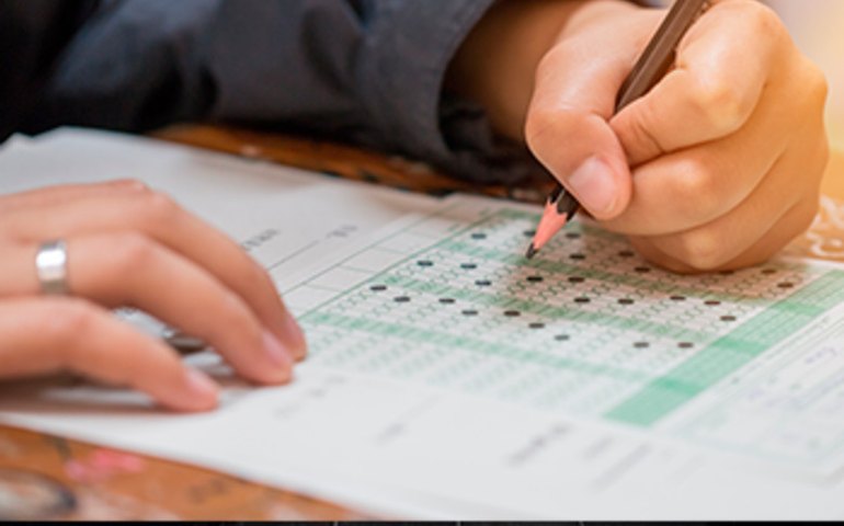 Candidatos de 25 estados do país farão provas do concurso público do TRT/AL neste domingo (14/8)