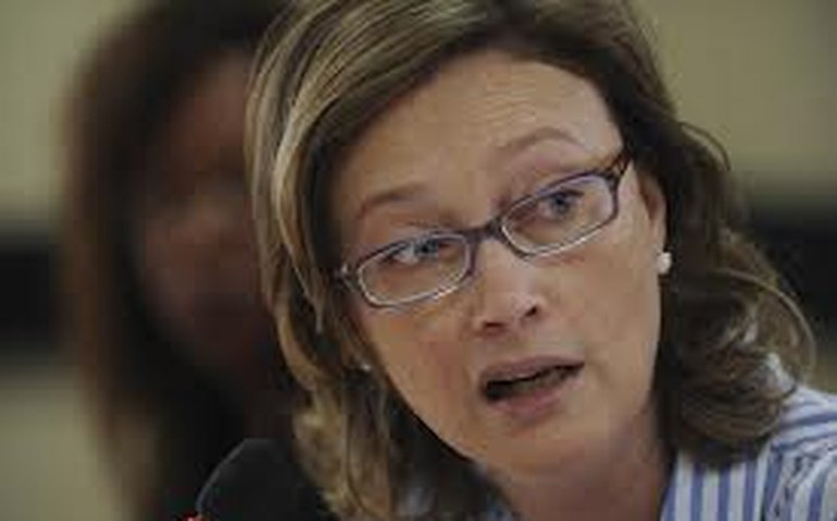 Maria do Rosário entra com queixa-crime no STF contra Bolsonaro