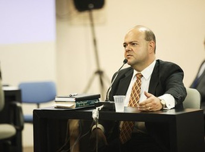 Comissão de Defesa de Prerrogativas da OAB acompanha recolhimento de advogado