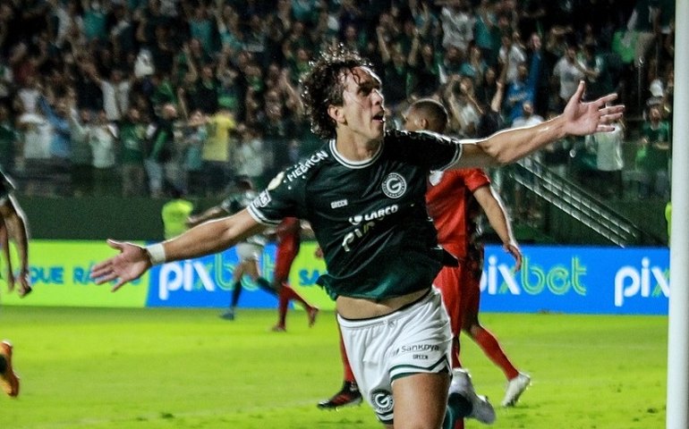Athletico-PR tem série invicta derrubada pelo Goiás e perde chance de ficar em 1º