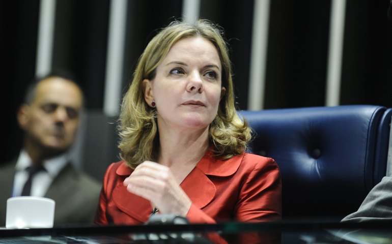 Gleisi elogia Paulinho da Força após dirigente cancelar ato para apoiar Lula