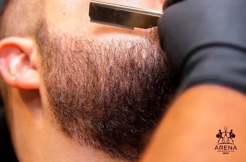 Arena Barbearia oferece serviços diferenciados a clientes em Maceió