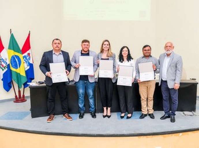 Ufal reúne comunidade científica durante diplomação de novos membros da ABC