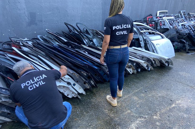 Polícia Civil descobre locais de desmanche de veículos, em Maceió