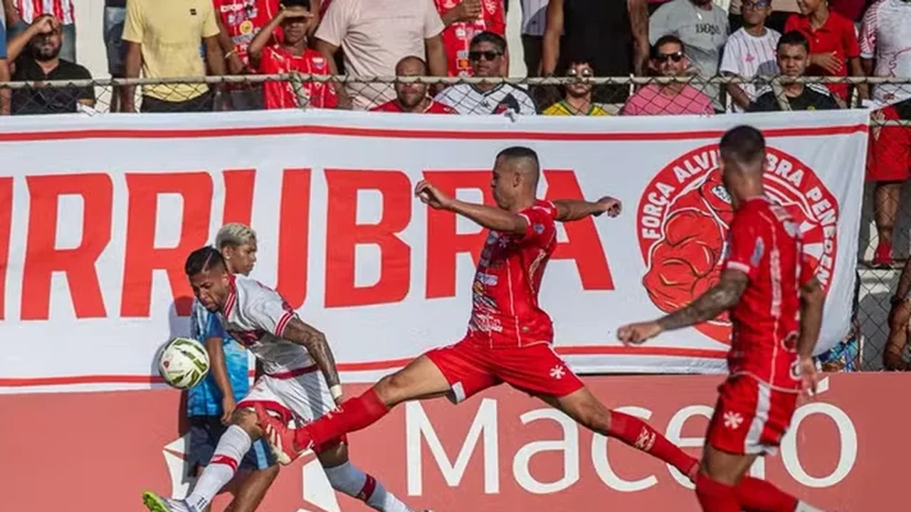 CRB vence o Penedense fora de casa e assume a liderança do Alagoano