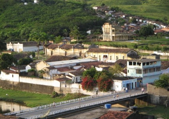 Prefeitura de Quebrangulo tem dez dias para fornecer transporte de qualidade aos estudantes da região