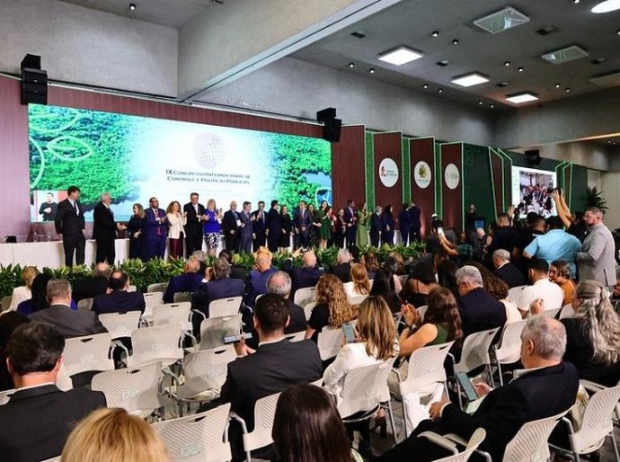 Representantes do TCE/AL participam da abertura do IX Congresso Internacional de Controle e Políticas Públicas