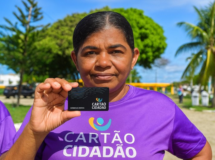 Programa Cartão Cidadão já beneficia mais de 1.800 famílias e 42 comércios em Coruripe