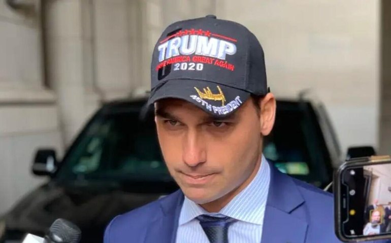 Eduardo Bolsonaro nega ter defendido troca do Pix por sistema americano e chama notícias de 'patifaria'