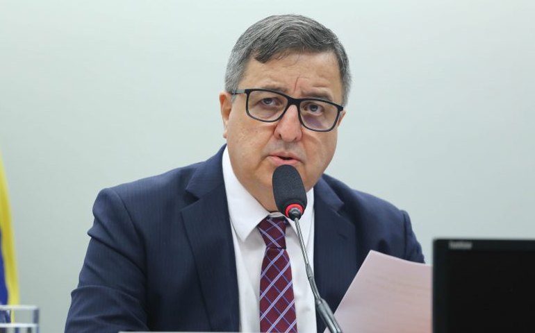 Relator confirma que CMO deve votar amanhã relatório preliminar da LDO