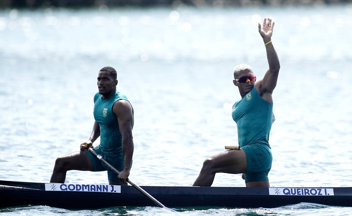 A dupla brasileira Isaquias Queiroz e Jacky Godmann competem nas quartas de final do C2 500m