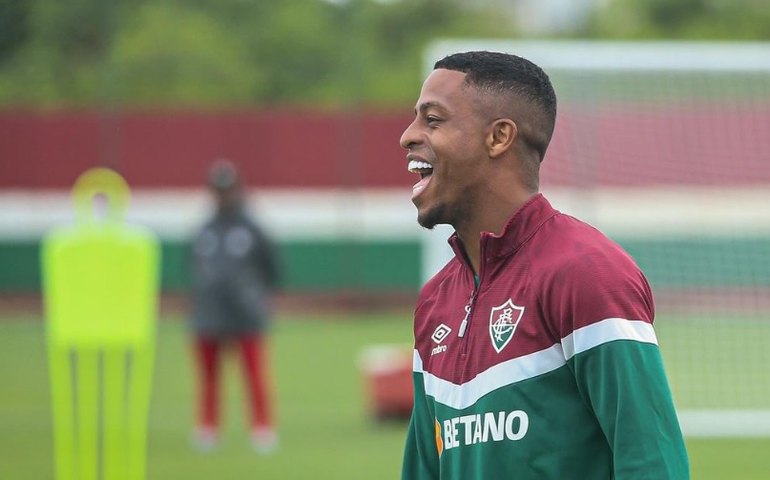 Keno torce tornozelo e corre contra o tempo para reforçar Fluminense na estreia da Libertadores