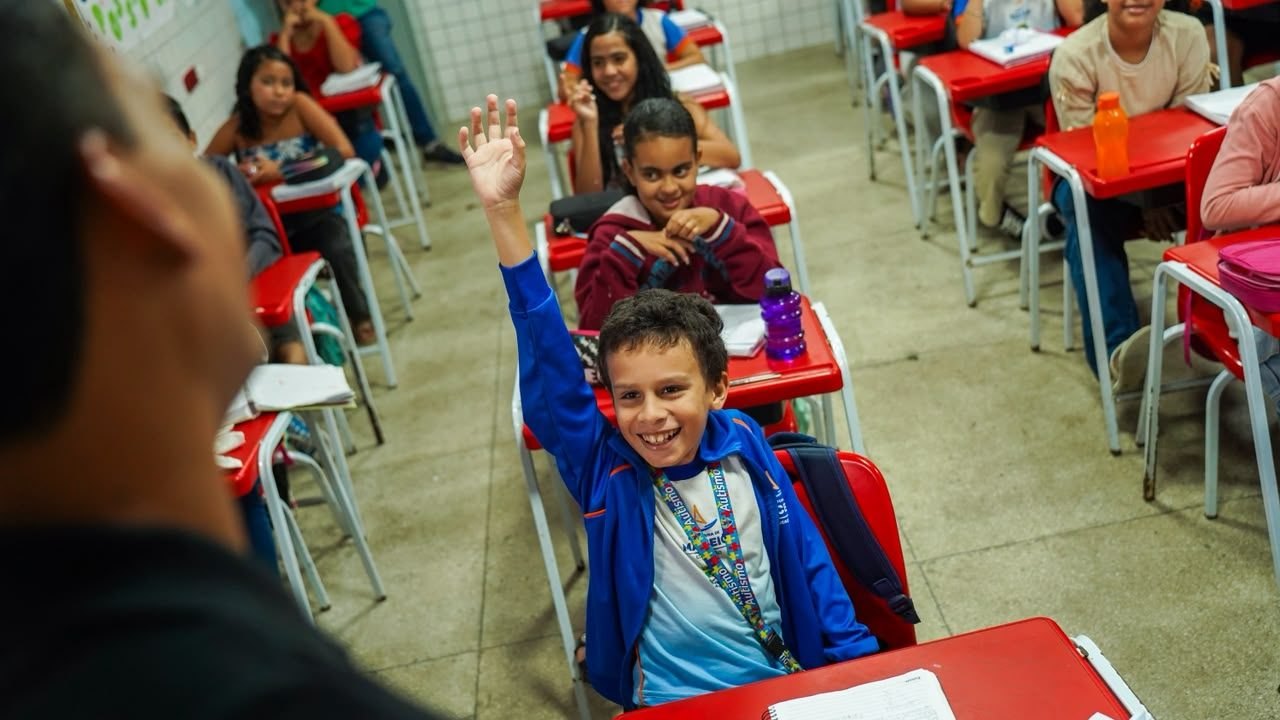 Programa da Semed fortalece diálogo e planeja novas melhorias em escola