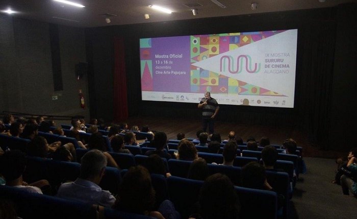 Cine Arte Pajuçara durante sessão da Mostra Sururu em 2019