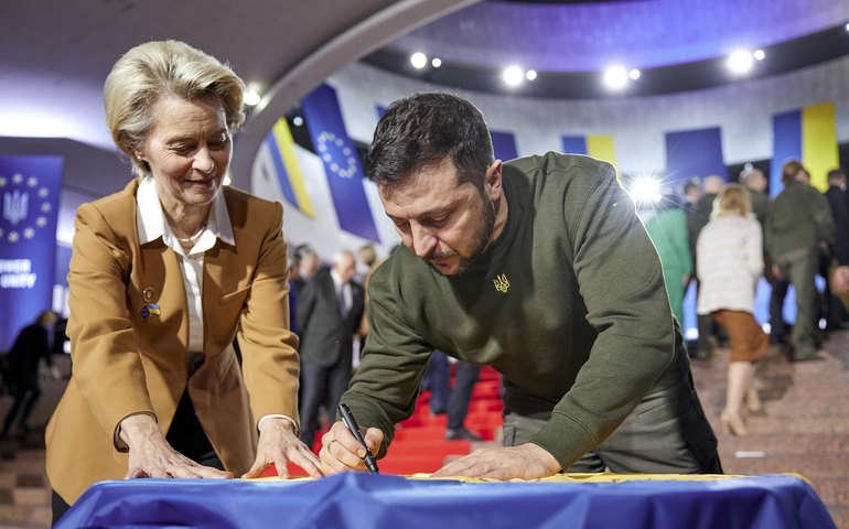 UE amplia apoio à Ucrânia, mas enfrenta pressão interna e questionamentos