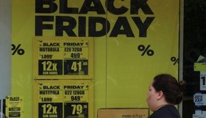 Black Friday: conheça os direitos do consumidor para não cair em golpes na hora das compras / Foto: Foto: Luciano Claudino/Código19/Estadão