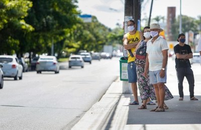 Governo do Estado lança edital para compra de mais de 1 milhão de máscaras