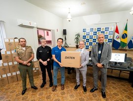 Governador em exercício Fábio Bittencourt entrega novos computadores à Polícia Científica