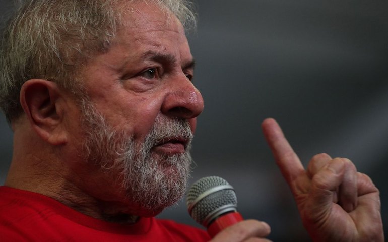 Lula diz não ter medo de dívida do governo e fala em capacidade de endividamento