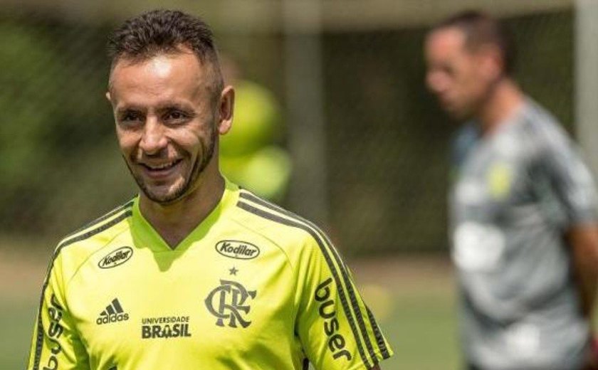 Flamengo acerta a contratação do lateral-direito Isla, diz jornalista  italiano - Super Rádio Tupi