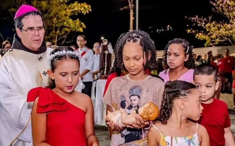 Natal em Bebedouro: a luz da fé no epicentro do descaso