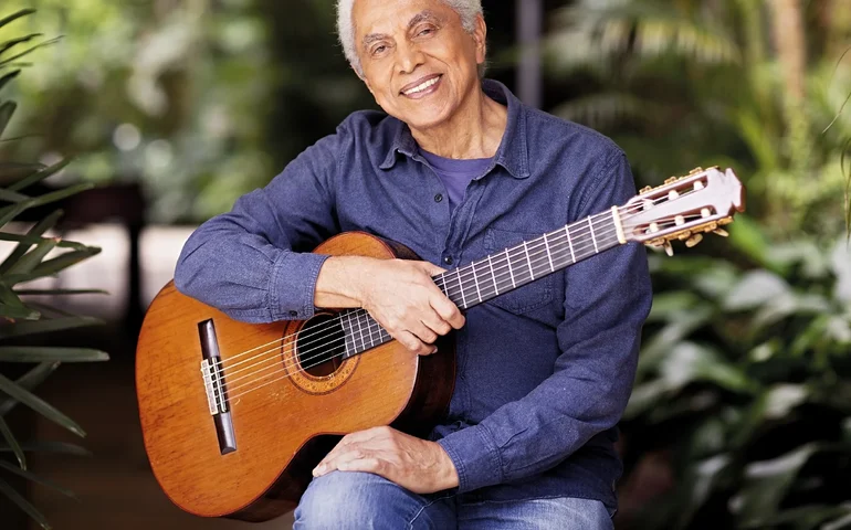 Sesc Alagoas traz Paulinho da Viola para show gratuito na Pajuçara