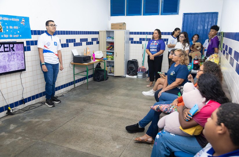 Escola Estadual Theotônio Vilela realiza atividade de conscientização sobre o autismo
