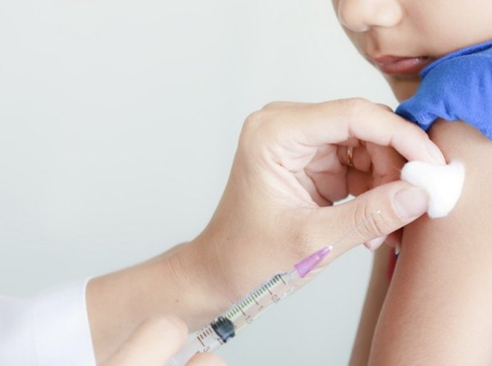 Meninos começam a ser vacinados contra HPV em Maceió