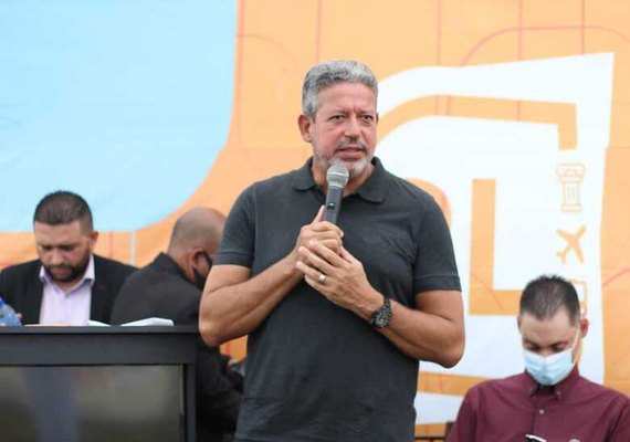 Arthur Lira e ministro entregam 600 casas do Programa Casa Verde Amarela no Pilar