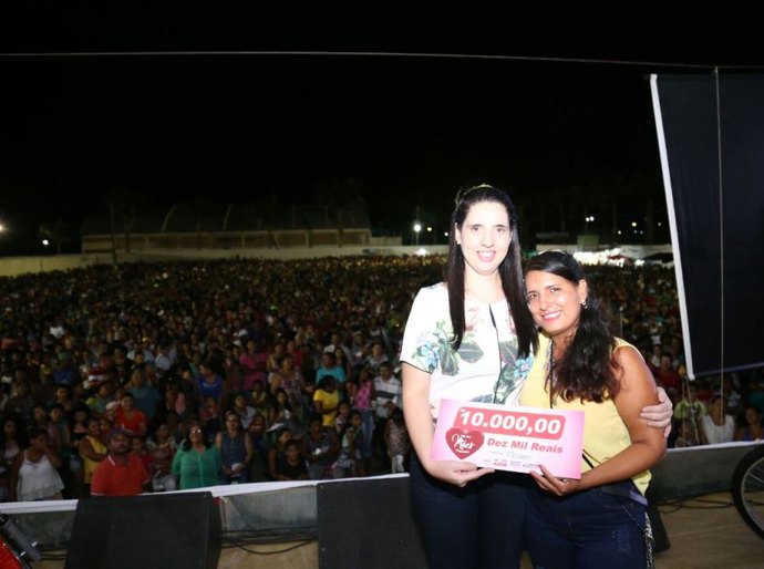 Show de prêmios marca festa do Dia das Mães em Campo Alegre e Luziápolis
