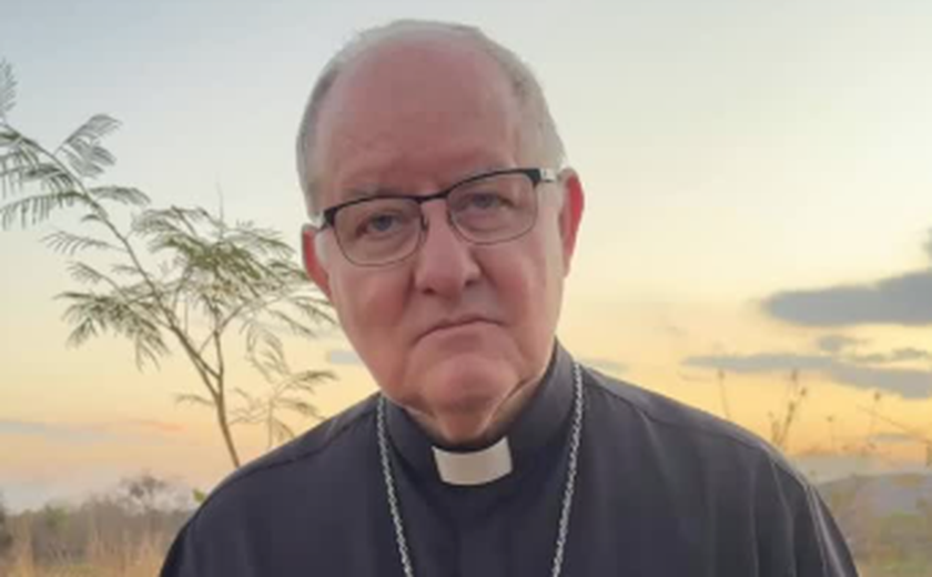 Bispo pede a Nossa Senhora que 'impeça o comunismo' no Brasil em evento com frei Gilson