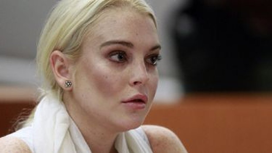 Lindsay Lohan teria encomendado cupcakes no necrotério