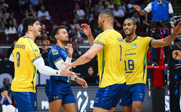 Brasil inicia campanha no Mundial de vôlei com vitória sobre a China