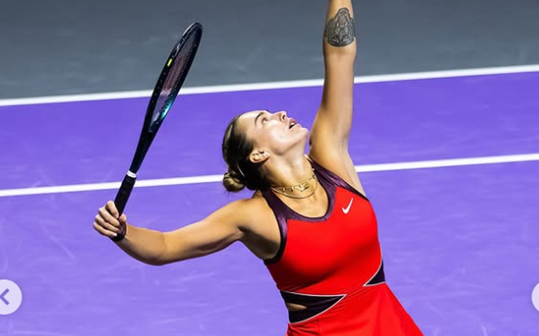 Tenista Aryna Sabalenka anuncia noivado com empresário brasileiro