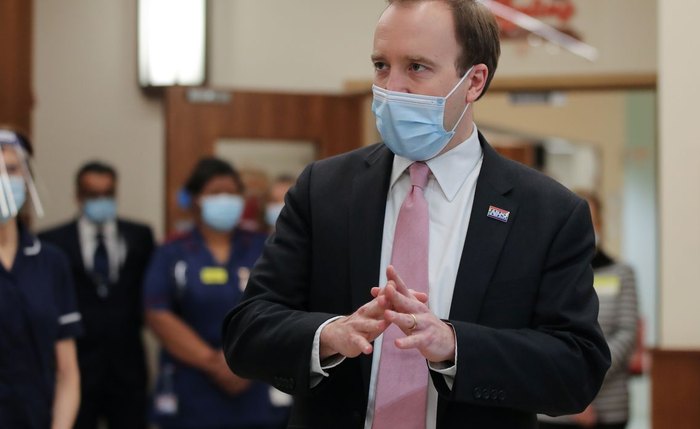 Matt Hancock, secretário de Saúde, planeja fim das restrições