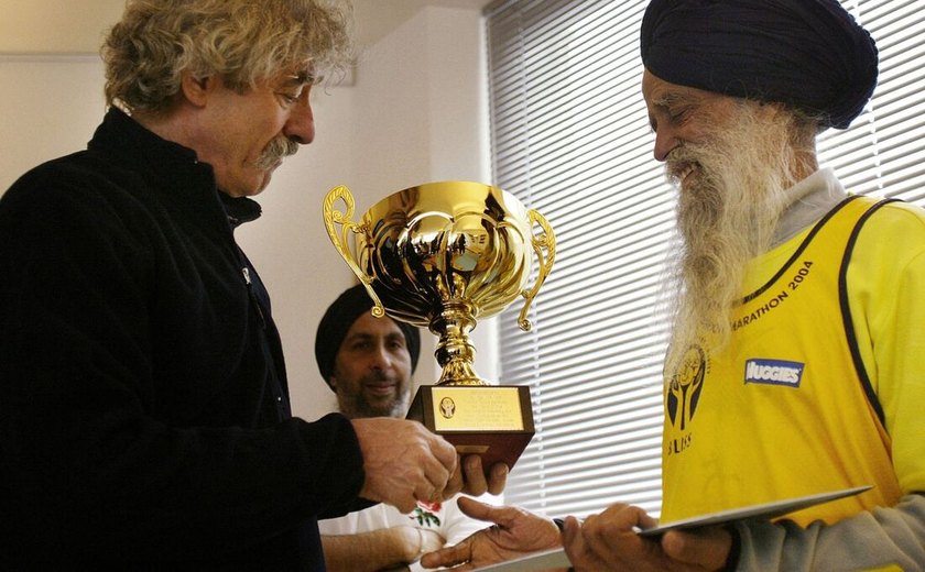 Maratonista mais velho do mundo morre aos 114 anos após ser atropelado por carro