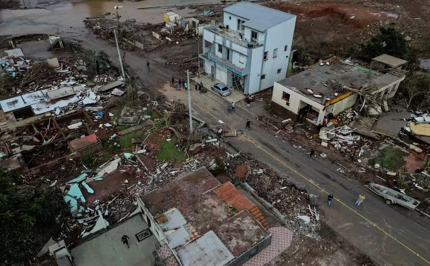 Desastres naturais forçaram metade dos deslocamentos internos em 2023, diz relatório