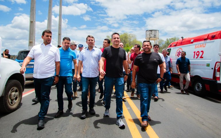 Governo de Alagoas vai entregar duplicação da AL-220 entre Batalha e Olho d'Água das Flores em dezembro