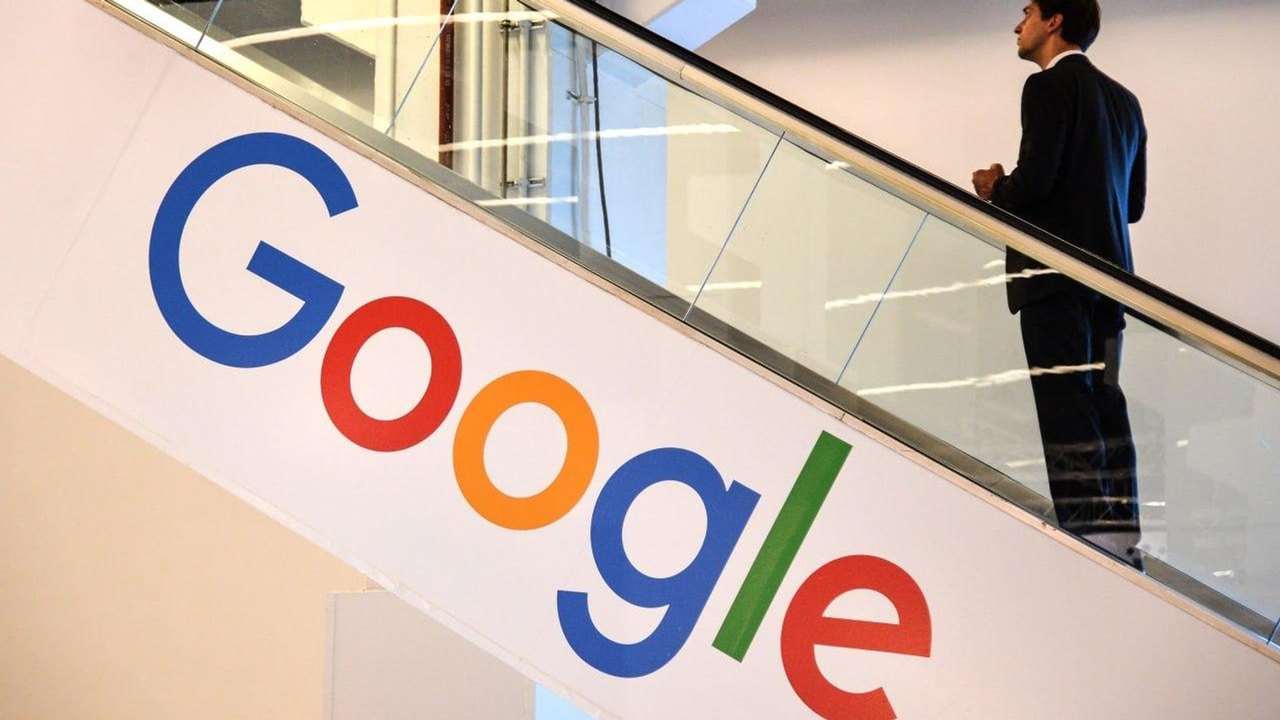 Como as big techs dos EUA, como o Google, atuam contra a soberania de Cuba? Analista explica (Vídeos)