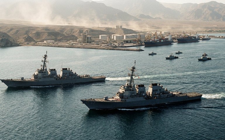 EUA anunciam bloqueio de portos do Irã; Teerã afirma estar pronto para a luta