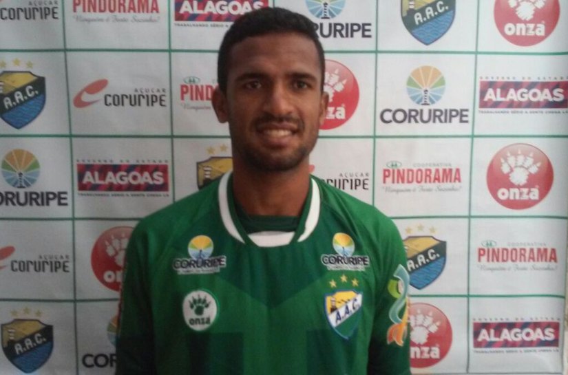 Coruripe contrata meia para reforçar equipe na sequencia do Alagoano