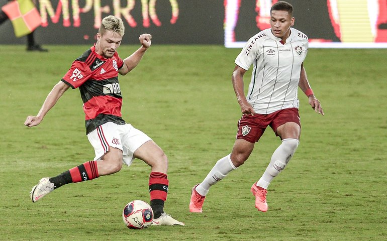 Com time completo, Flu vence jovens do Fla no 1º clássico do Carioca