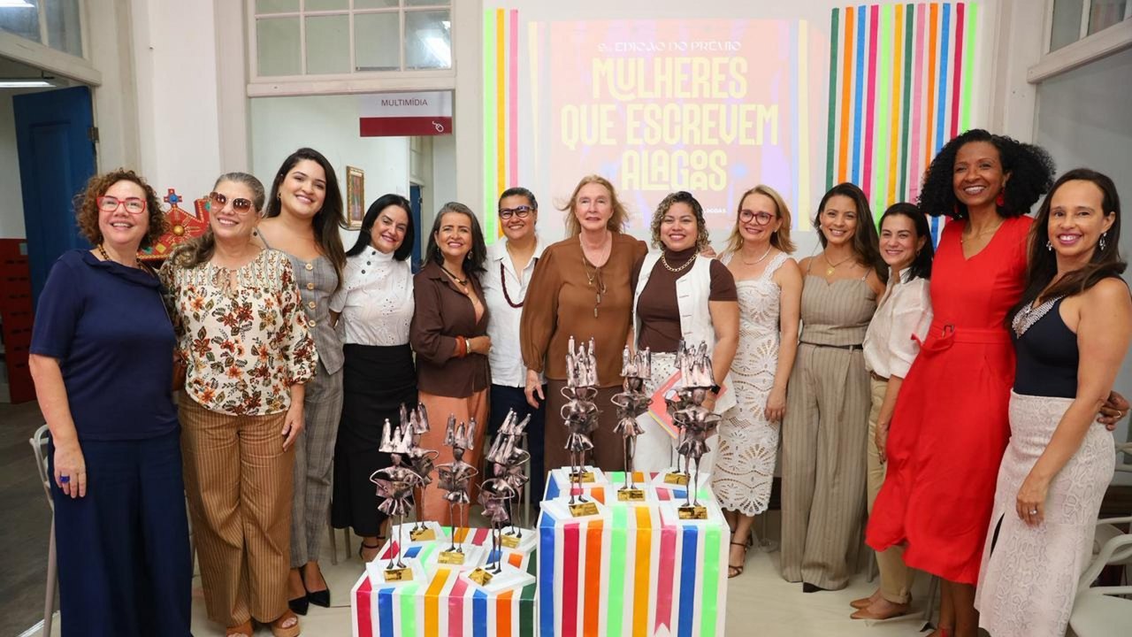 Servidoras da Uncisal são homenageadas no Prêmio Mulheres que Escrevem Alagoas