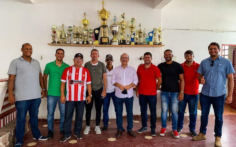 Prefeitura de Penedo e Sport Club Penedense assinam termo de parceria
