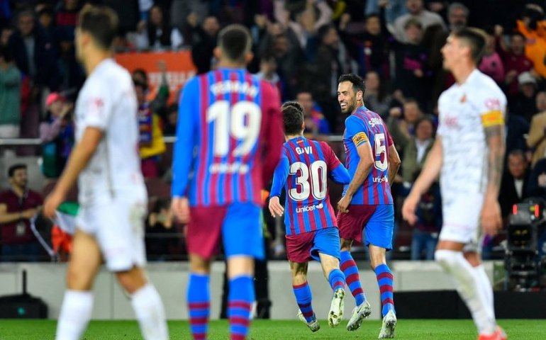 Barcelona desencanta em casa, bate Mallorca e reassume segundo lugar do Espanhol