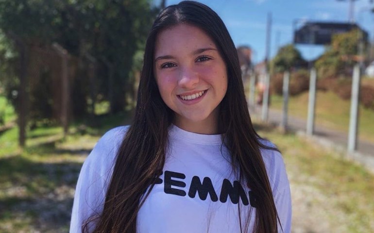 Sofia, filha de Gugu Liberato e Rose Miriam, presta homenagem à mãe