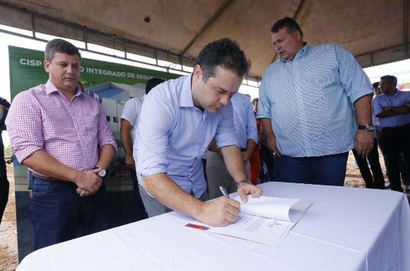 Governo de Alagoas entrega escolas reformadas em Arapiraca nesta sexta
