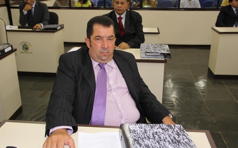 Palmeira: título honorário à JHC quase causa briga em plenário