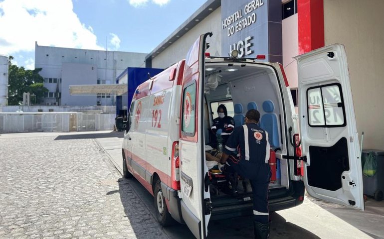 Samu 192 atua com rapidez em grave acidente em Matriz do Camaragibe